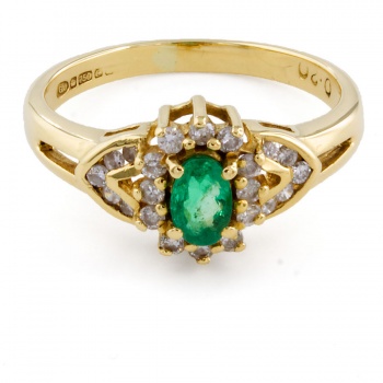 18ct gold Emerald/Diamond Cluster Ring size K
